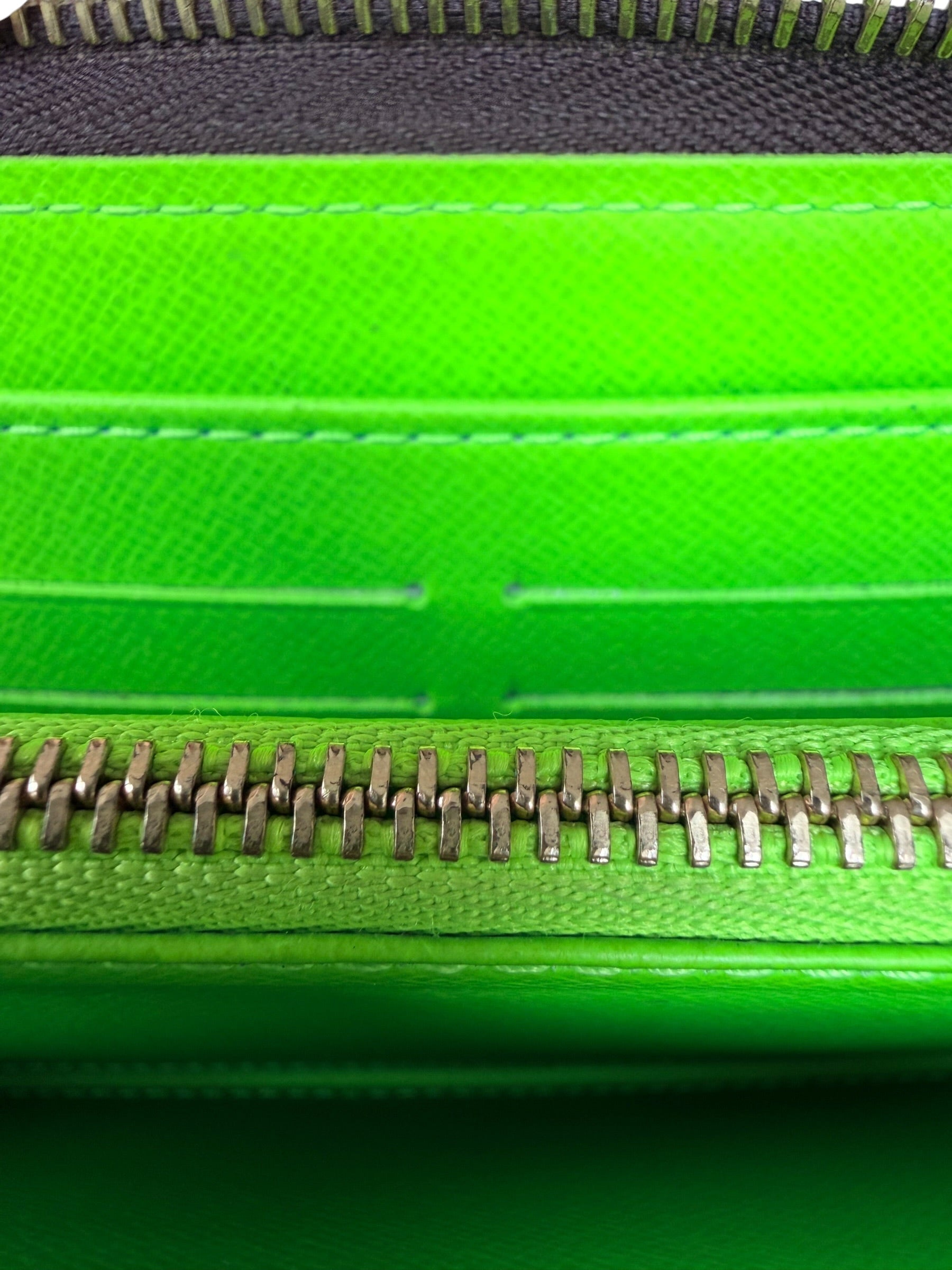 Louis Vuitton Sprouse Graffiti Zippy Wallet in Neon Green