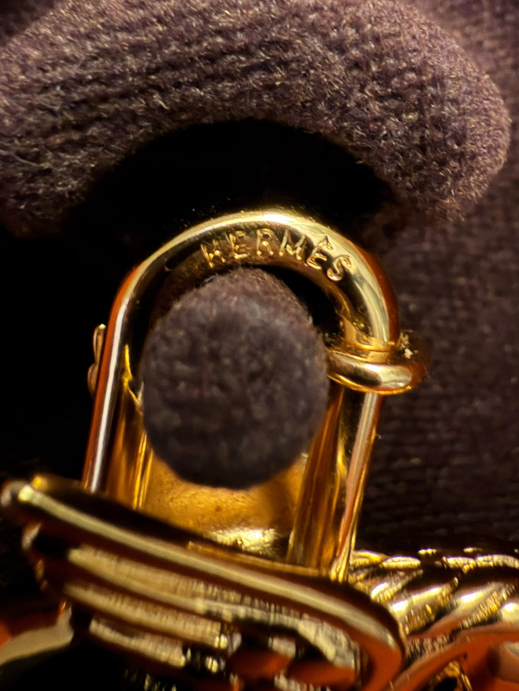 Hermès Pegasus Cadena Lock Charm in GHW