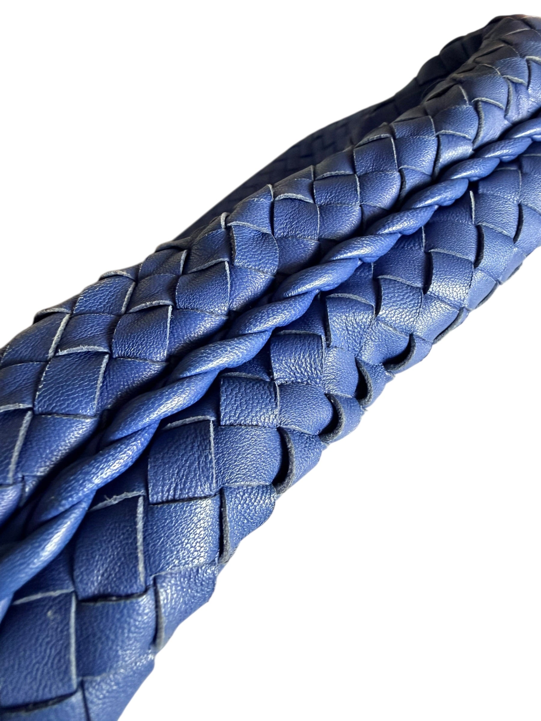 Bottega Veneta Classic Medium Intrecciato Leather Hobo - Cobalt Blue