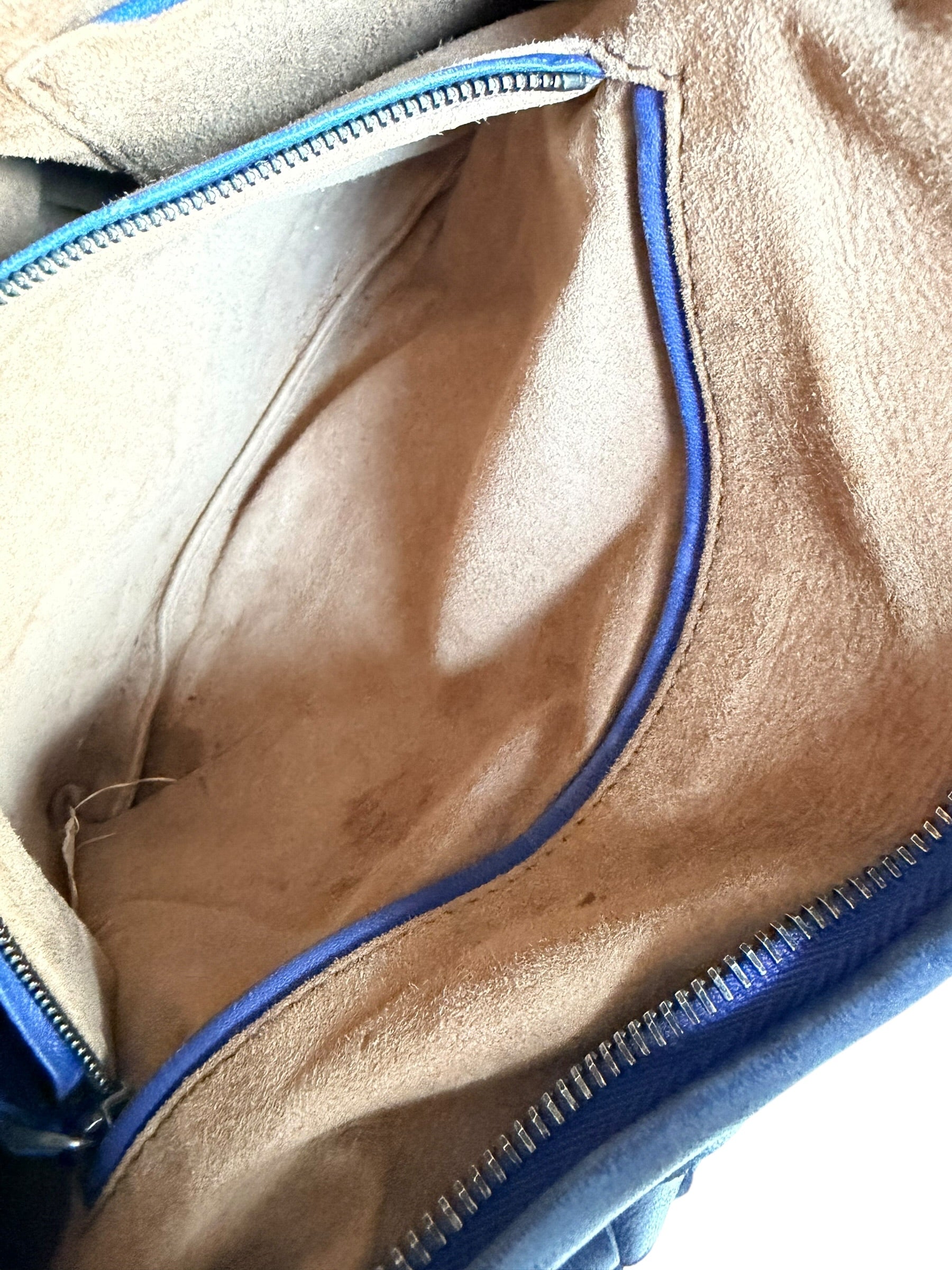 Bottega Veneta Classic Medium Intrecciato Leather Hobo - Cobalt Blue