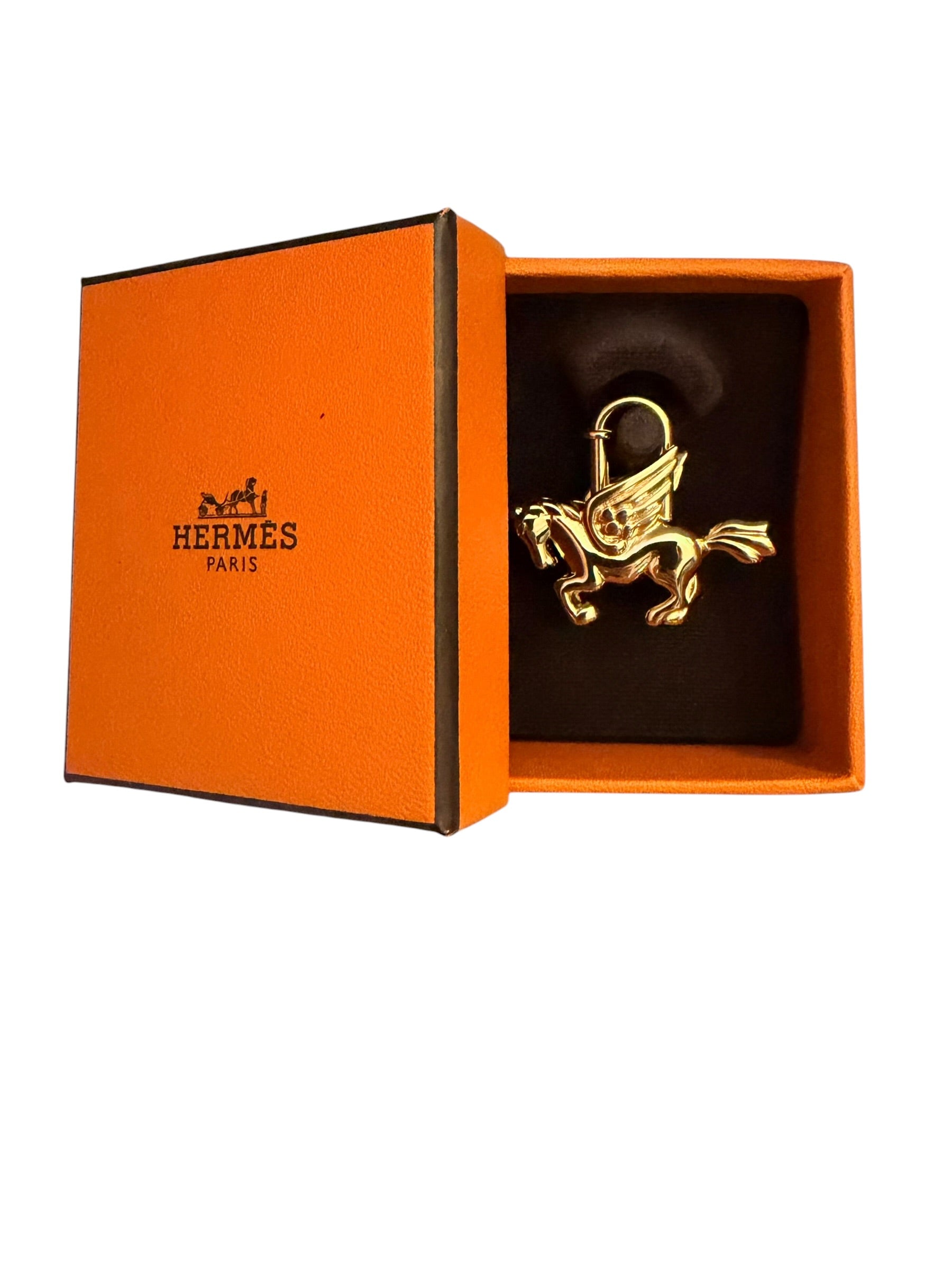 Hermès Pegasus Cadena Lock Charm in GHW