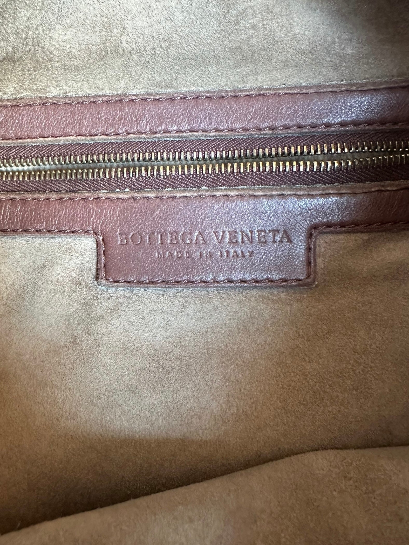 Bottega Veneta Classic Medium Intrecciato Hobo Bag - Espresso Brown