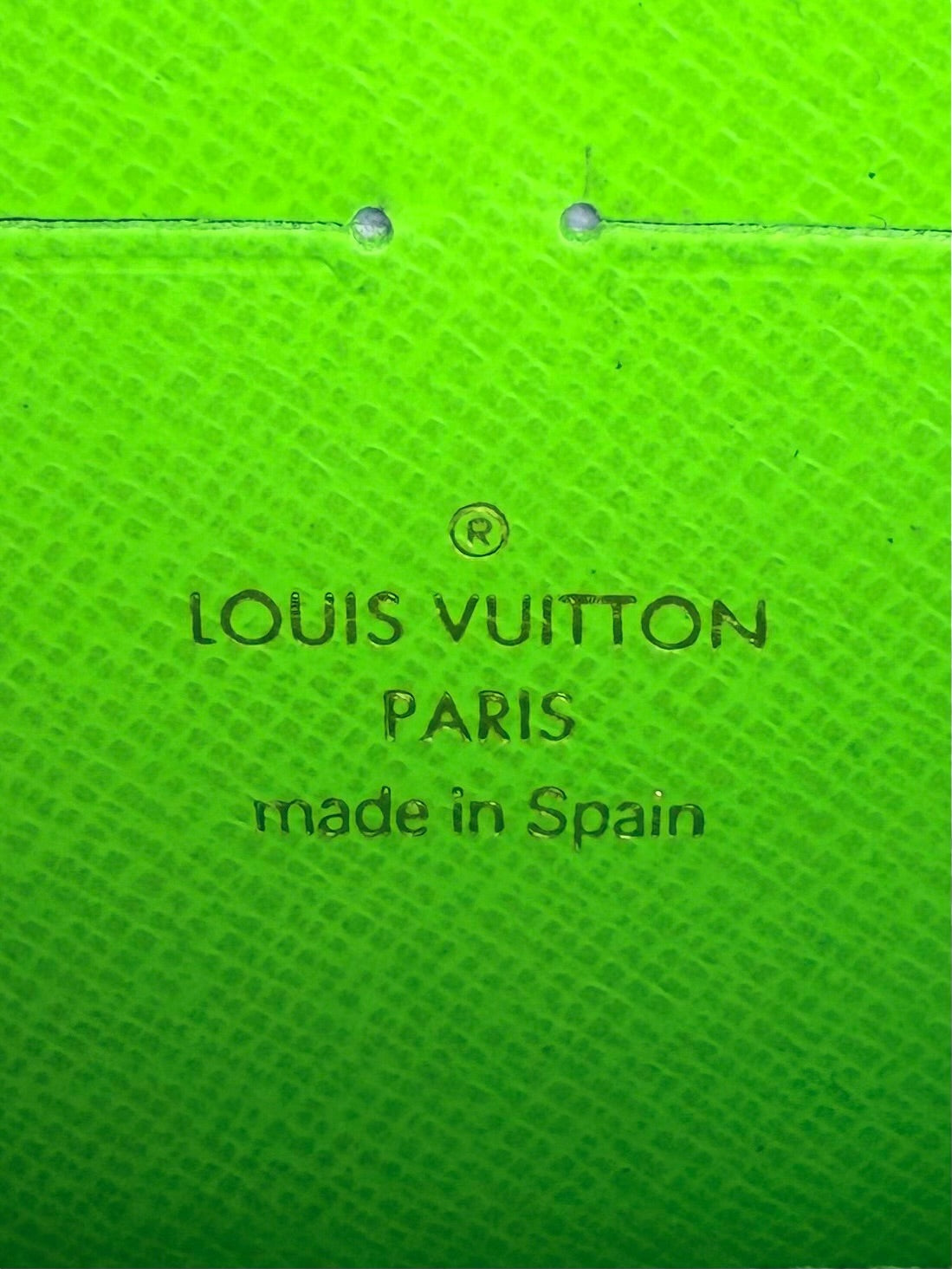 Louis Vuitton Sprouse Graffiti Zippy Wallet in Neon Green