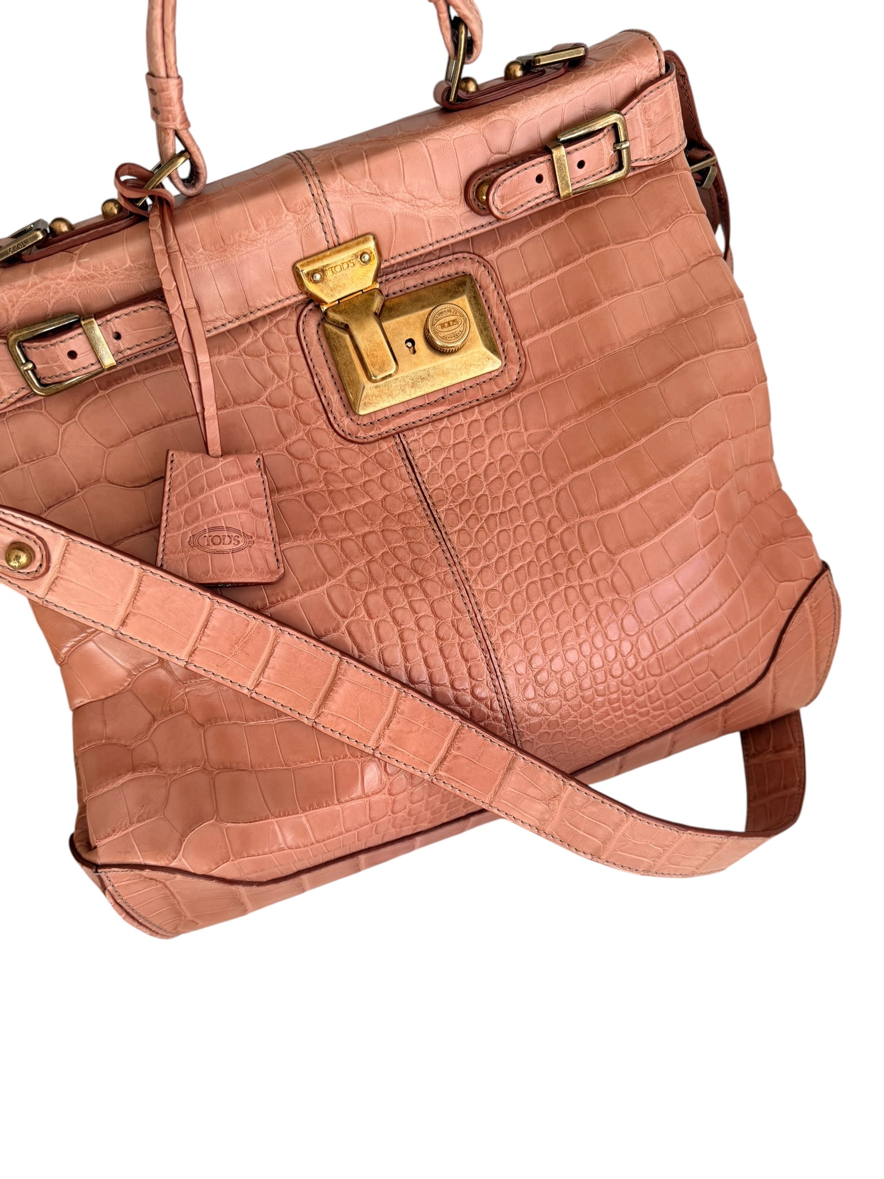 Gwyneth Paltrow’s Tod’s Dokt Bag in Blush Pink Alligator Leather GHW