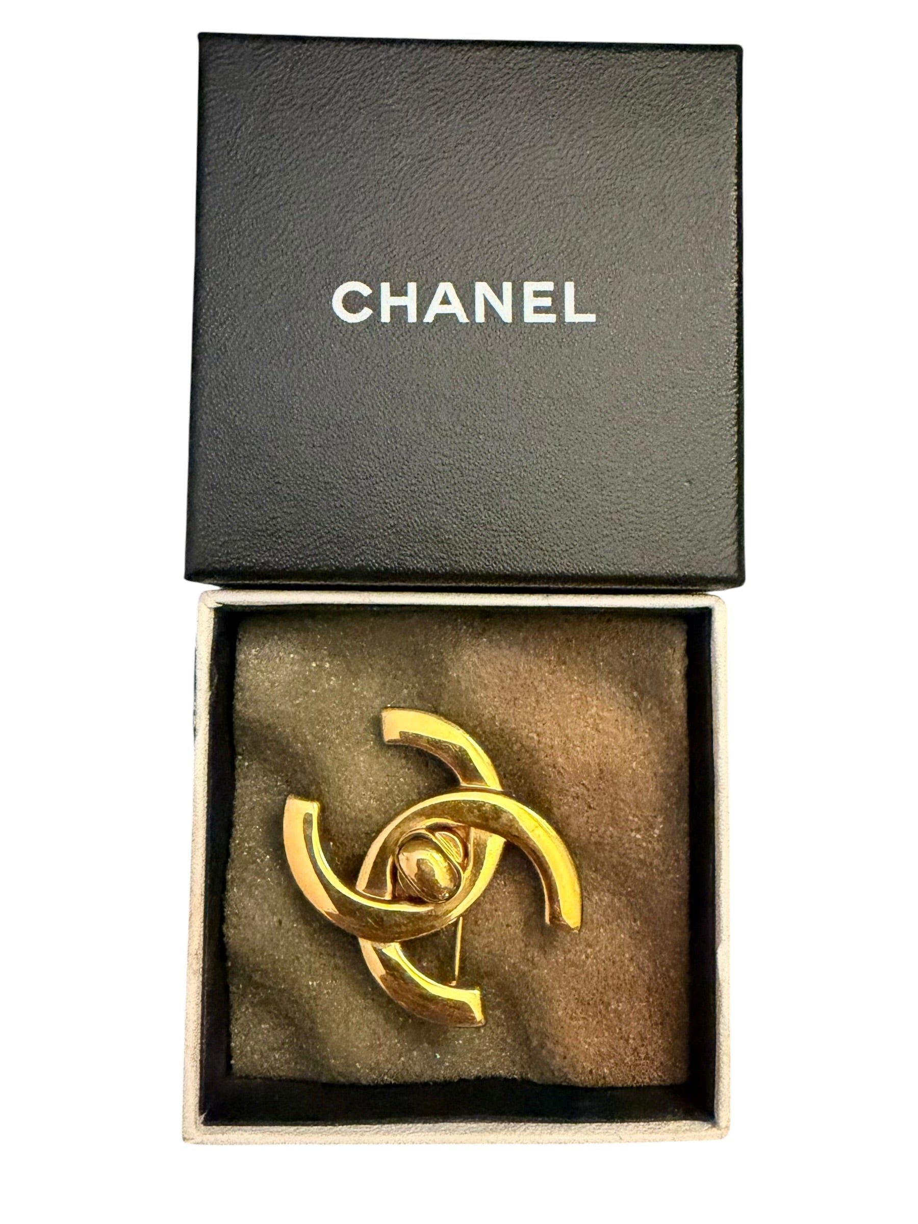 Chanel 96P Coco Mark CC Turnlock Brooch 24k Gold Plated