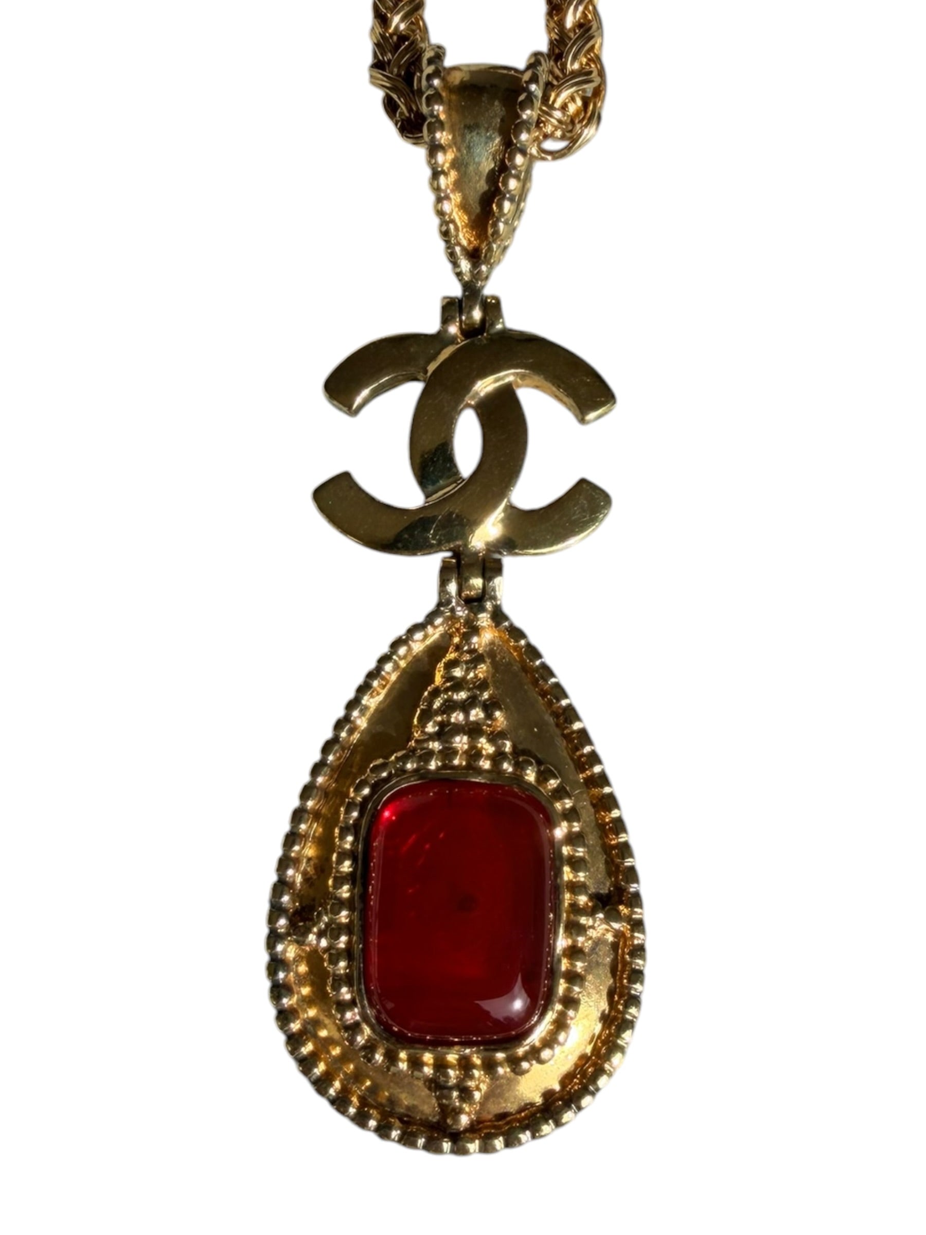 Chanel Vintage 90s Red Gripoix Teardrop Necklace in 24k Gold Metal