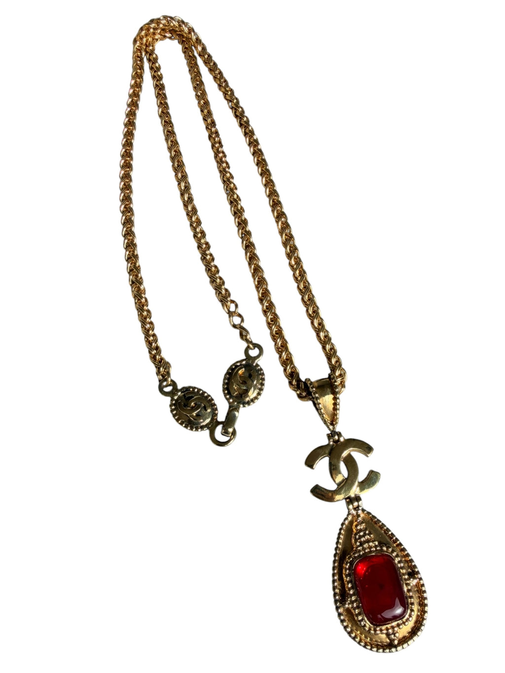 Chanel Vintage 90s Red Gripoix Teardrop Necklace in 24k Gold Metal